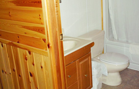 Cabin 5 Bathroom